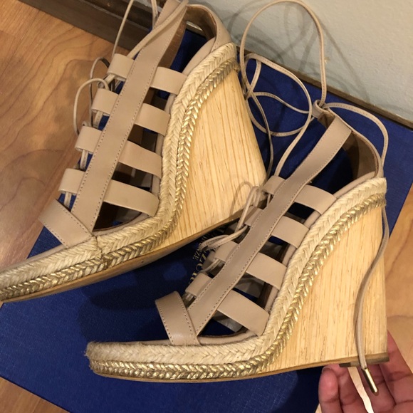 Aquazzura beige leather lace up wedge sandal - Picture 4 of 7